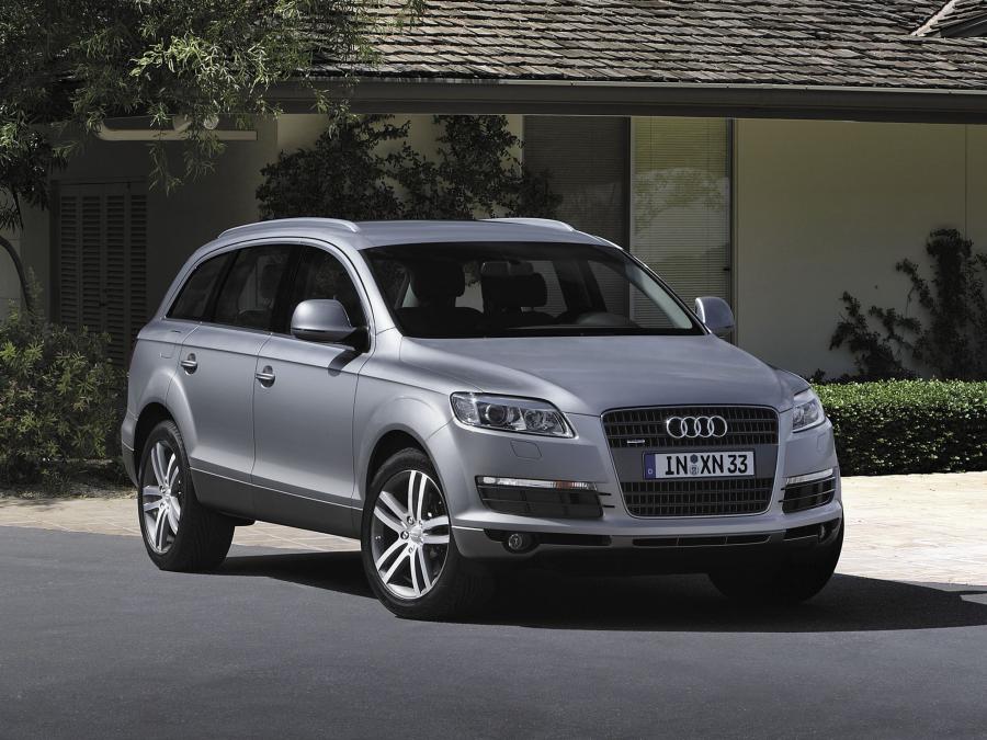  Audi Q7 4.2 Quattro (4L) 2005 года  (фото 26 из 30)
